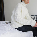 Chicmy- Thickened Twist Turtleneck Sweater