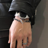 Chicmy- Clasp Hand Bracelet