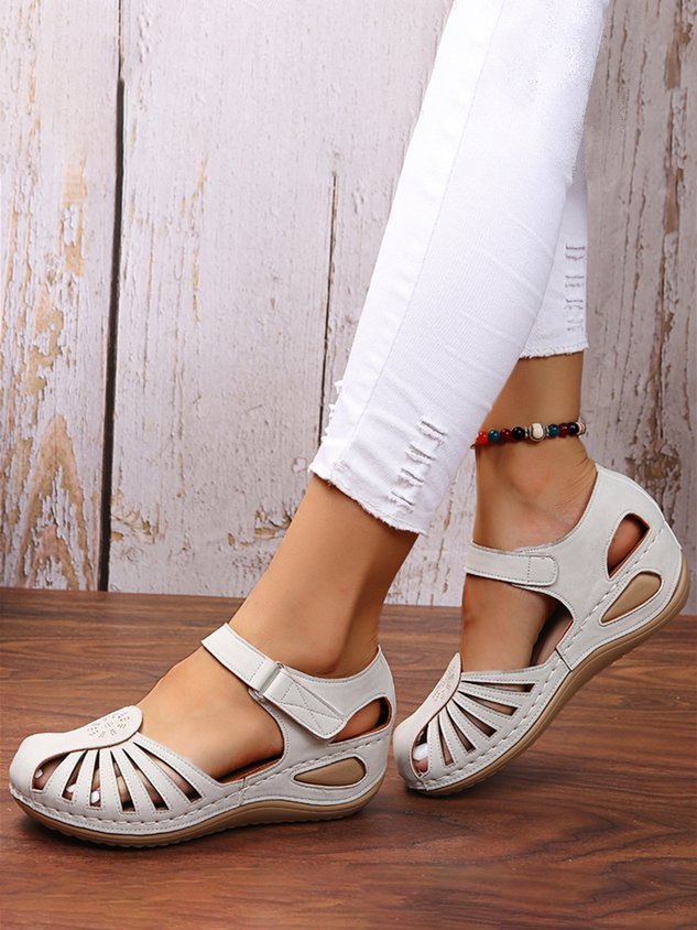 ChicmyJFN Vintage Floral Cutout Velcro Casual Sandals
