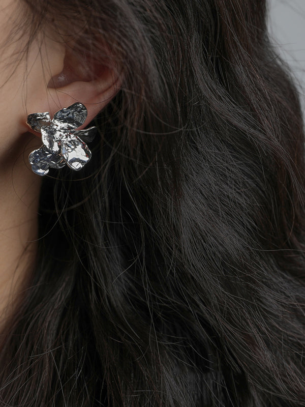 Chicmy-Normcore Three-Dimensional Silver Flower Shape Earrings