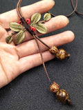 Chicmy-Vintage Handmade Wood Geometric Leaf Necklace